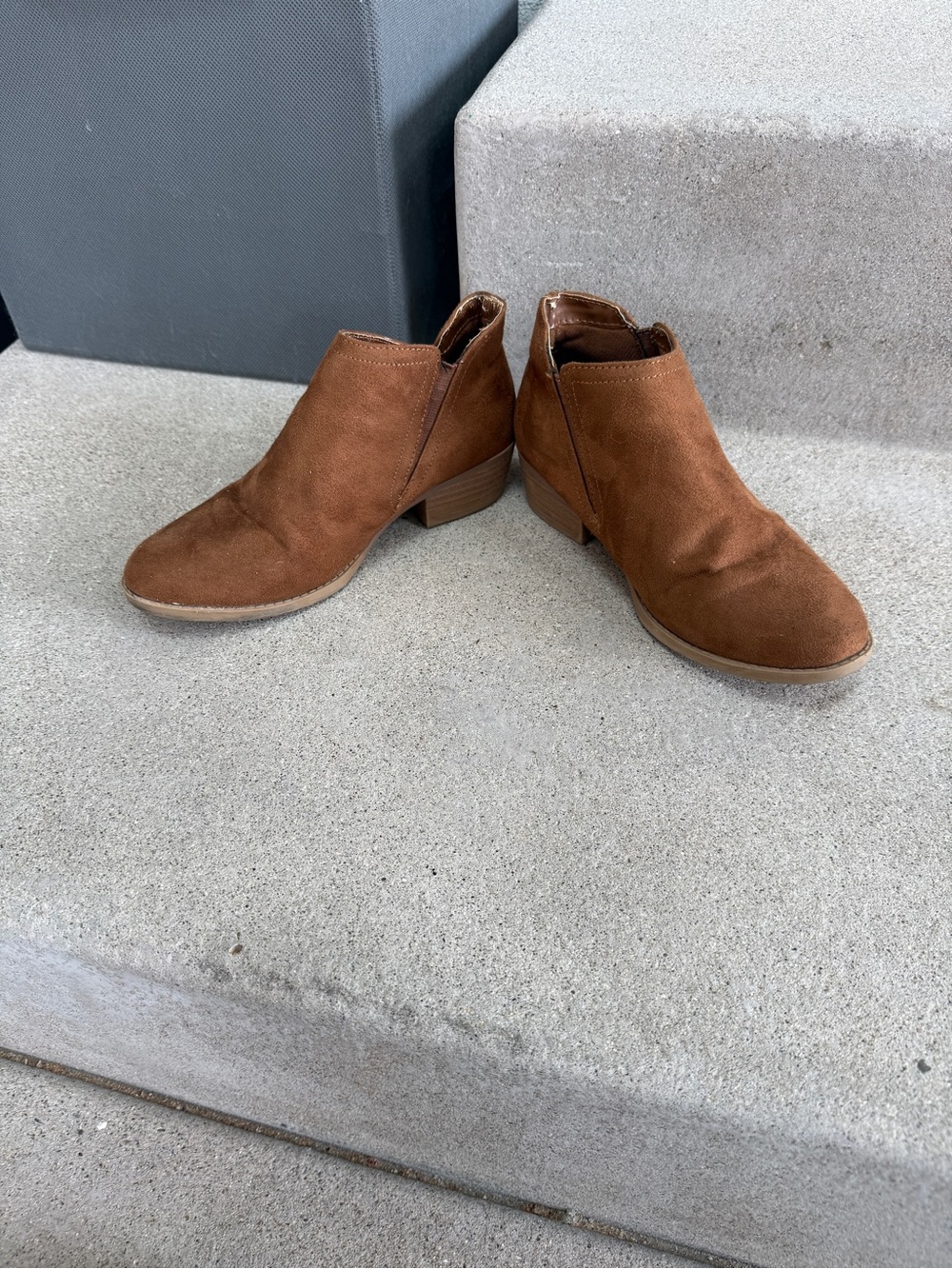 Ankle booties - Picture 6 of 7